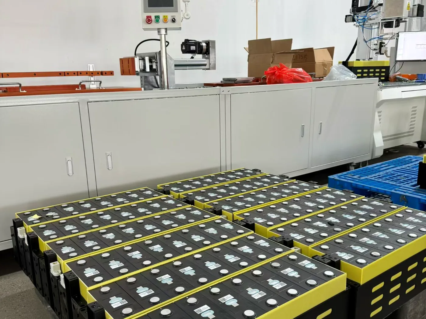Battery module production line with assembled cell modules